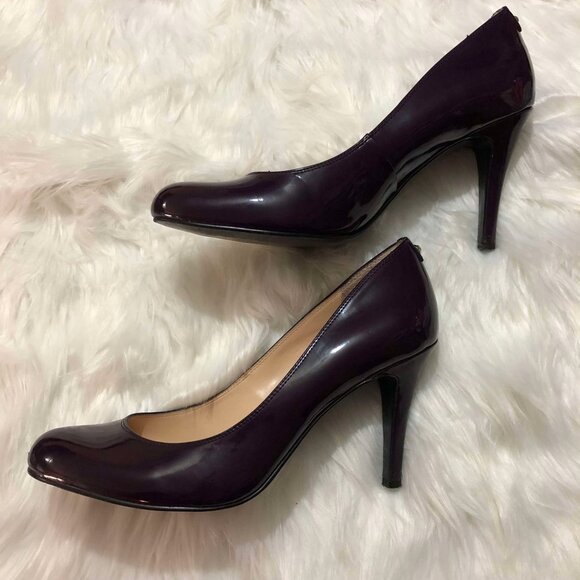 Dark Purple Guess Heels (9) - Picture 2 of 12
